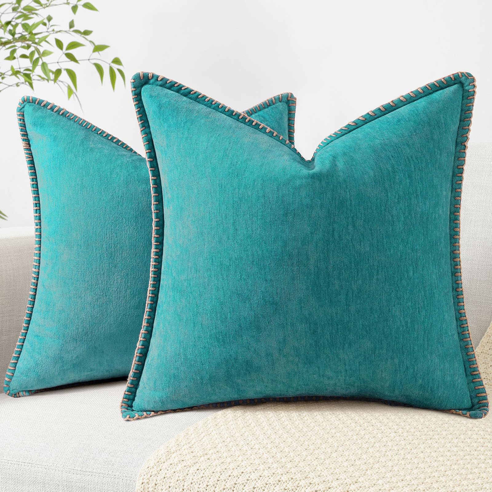 decorUhome Chenille Soft Cozy Throw Pillow Covers 18x18 Set of 2, Modern Farmhouse Boho Velvet Decorative Pillow Cases with Stitched Edge for Couch Sofa Bed Home Decor, Forest Green
