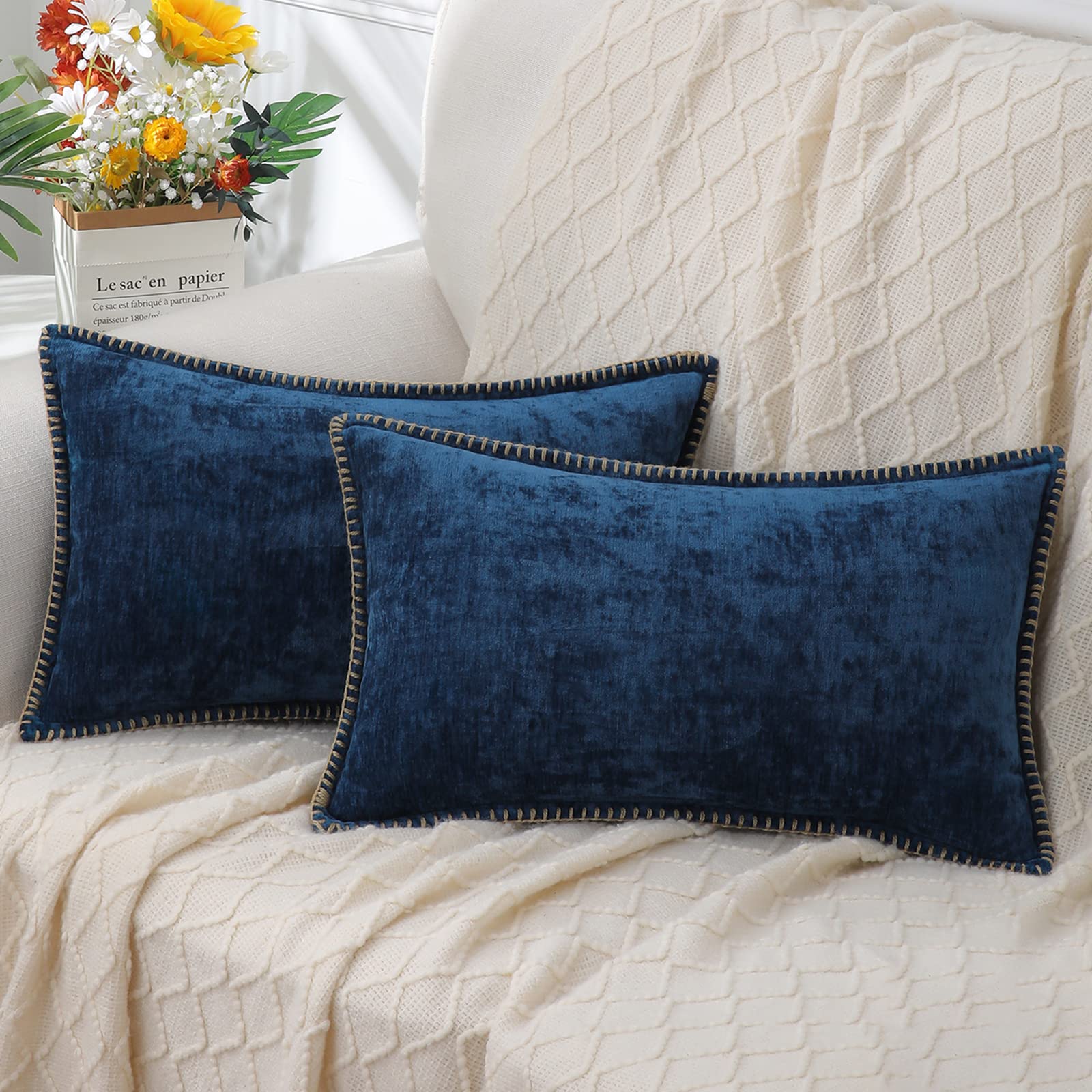 decorUhome Chenille Soft Cozy Throw Pillow Covers 18x18 Set of 2, Modern Farmhouse Boho Velvet Decorative Pillow Cases with Stitched Edge for Couch Sofa Bed Home Decor, Forest Green