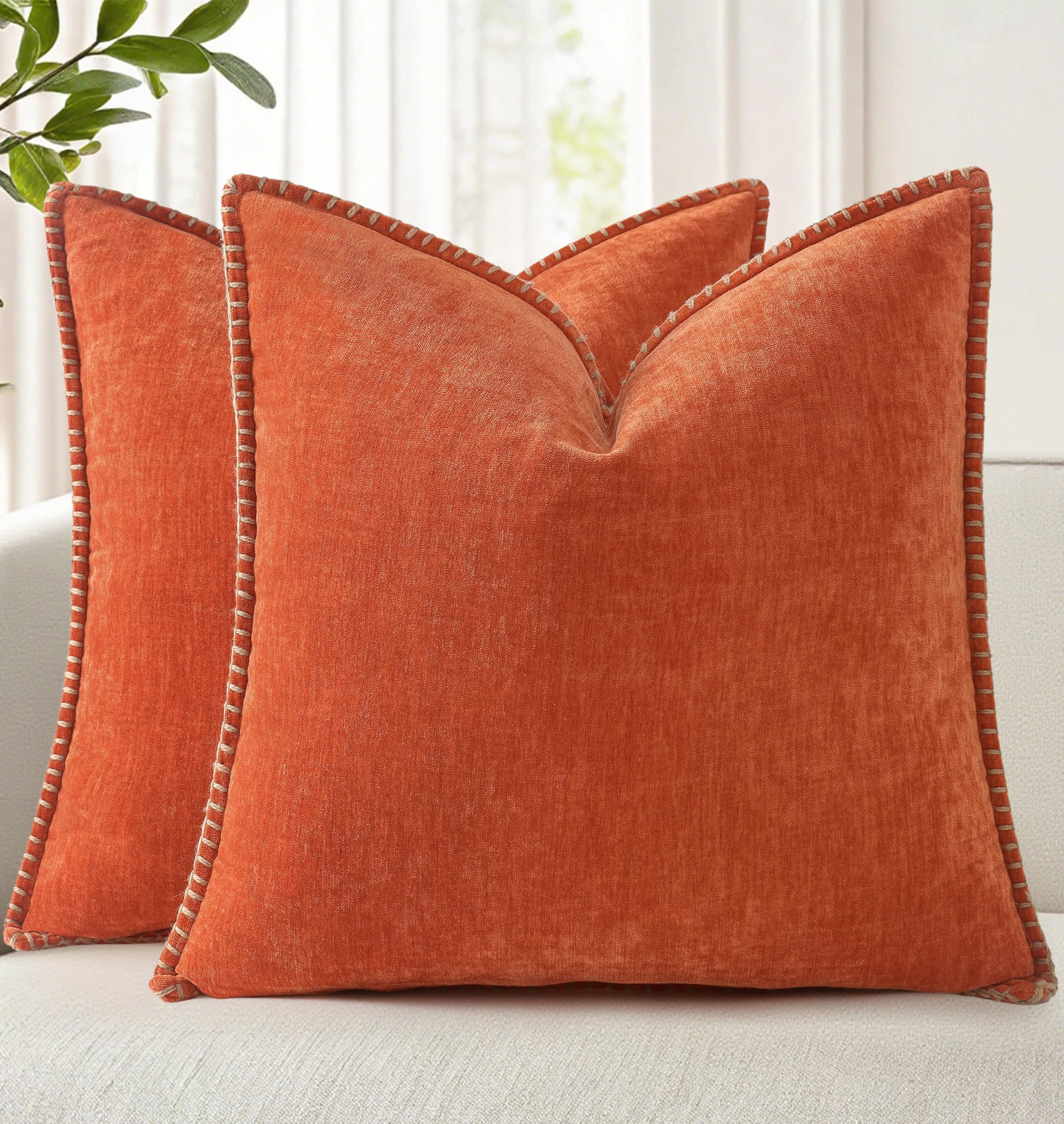 decorUhome Chenille Soft Cozy Throw Pillow Covers 18x18 Set of 2, Modern Farmhouse Boho Velvet Decorative Pillow Cases with Stitched Edge for Couch Sofa Bed Home Decor, Forest Green