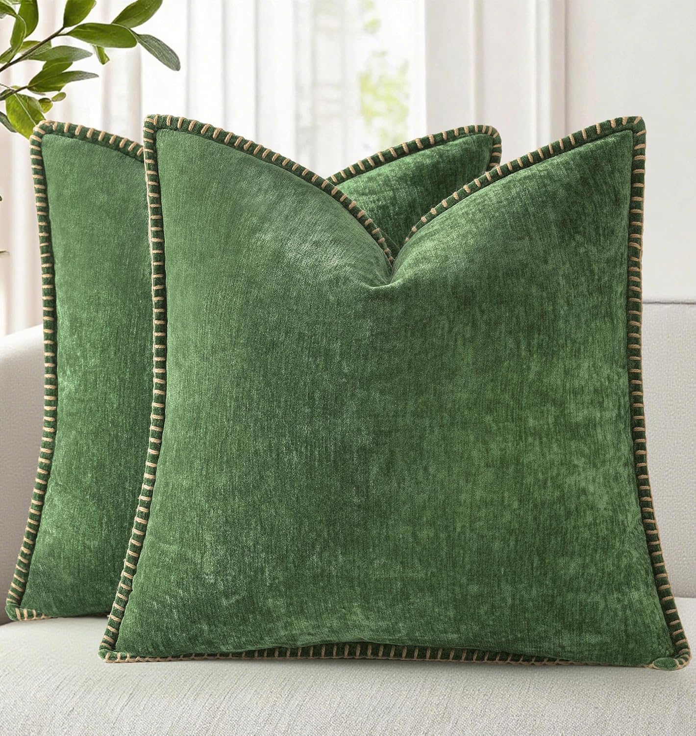 decorUhome Chenille Soft Cozy Throw Pillow Covers 18x18 Set of 2, Modern Farmhouse Boho Velvet Decorative Pillow Cases with Stitched Edge for Couch Sofa Bed Home Decor, Forest Green